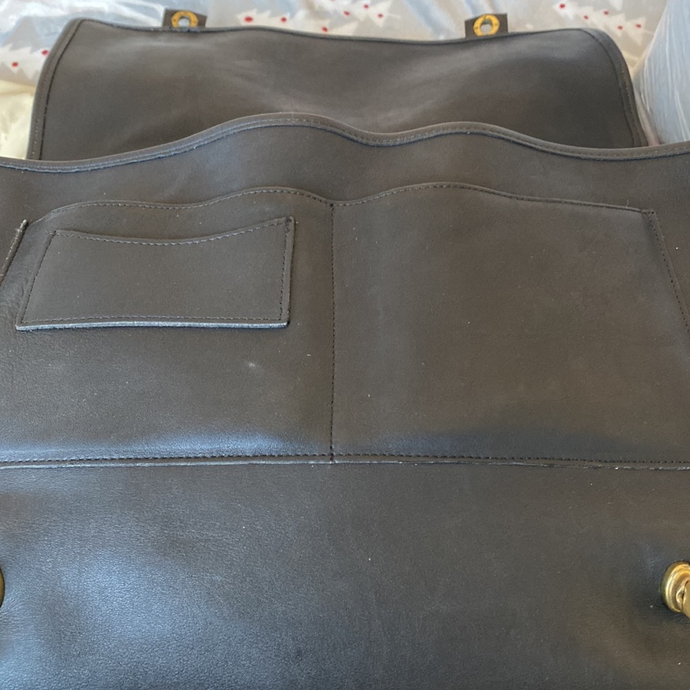 Vintage Coach Leather Messenger Bag - Picture 4 of 9